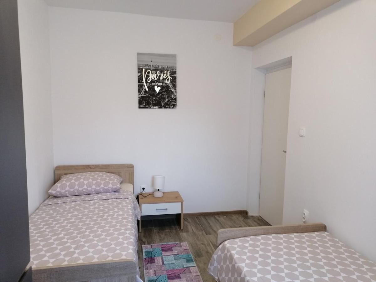 Apartman Nina Kali Exterior photo