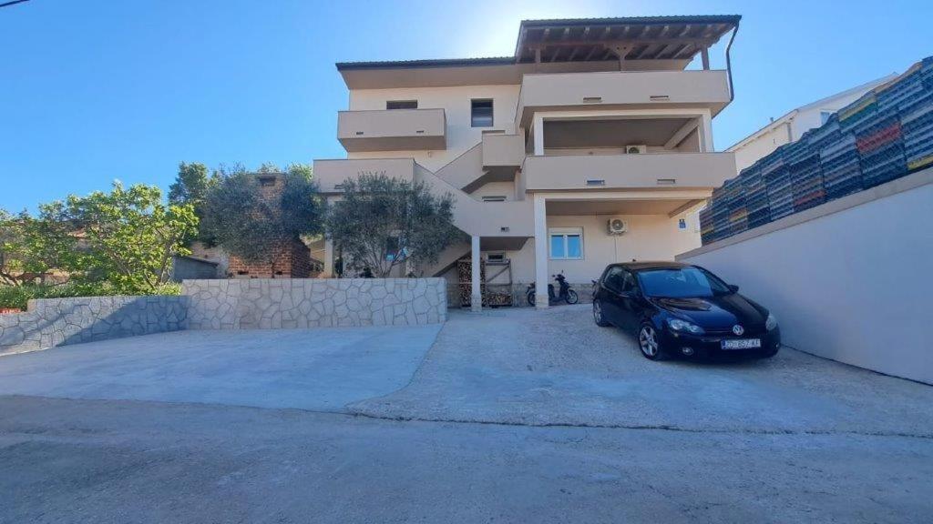 Apartman Nina Kali Exterior photo